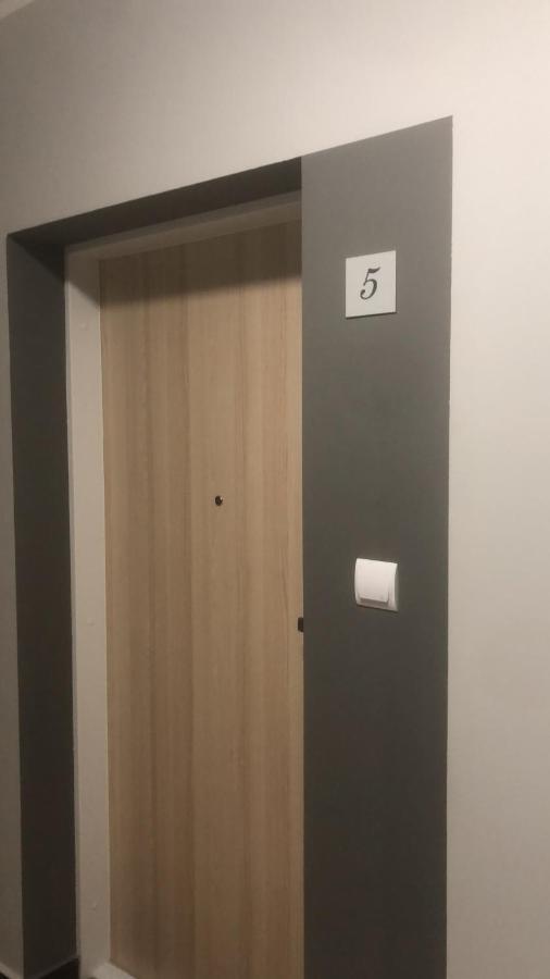 Apartament Goscinne Sady Malbork Exteriör bild